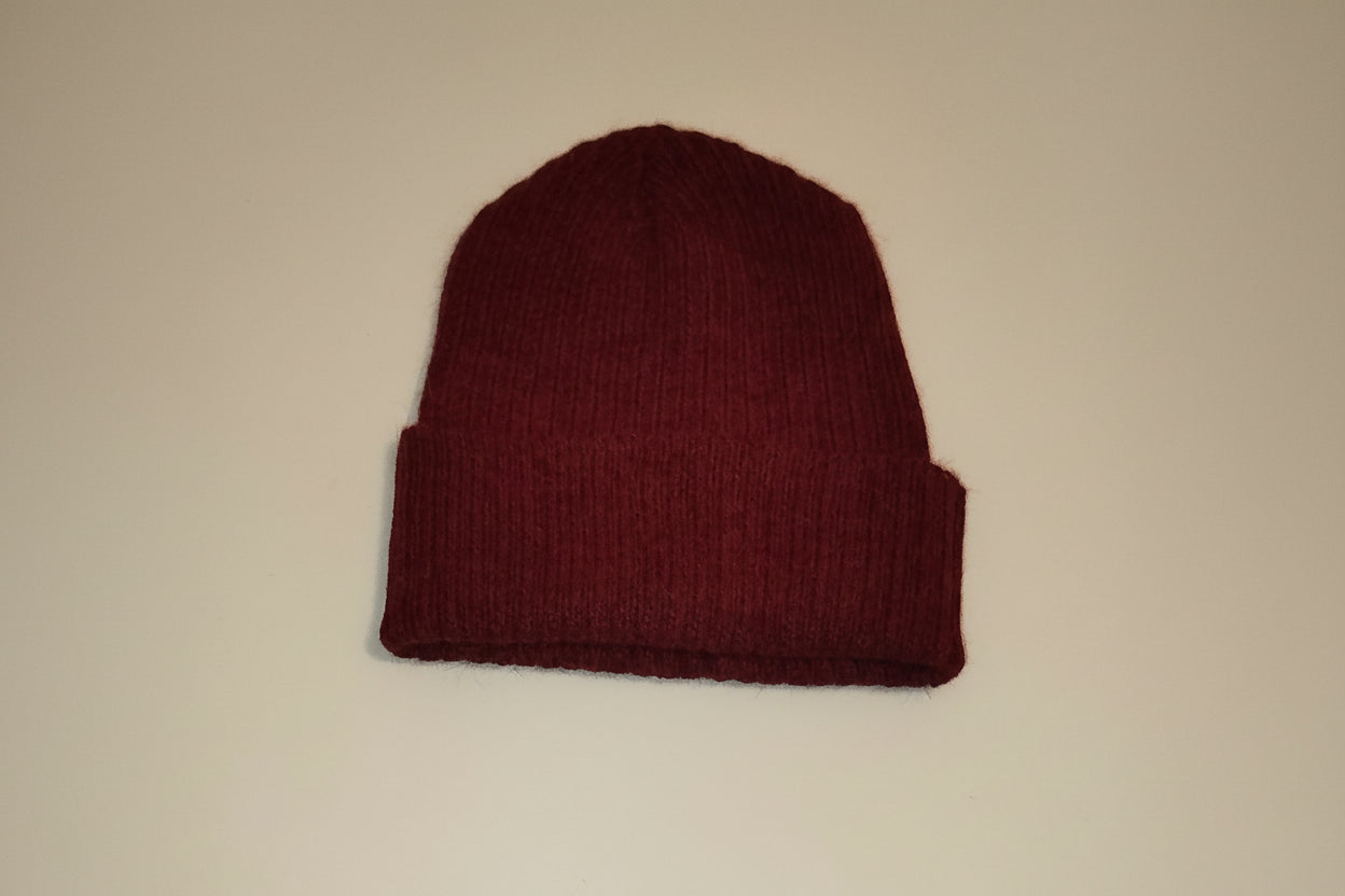 Alpaca Basic Beanie Red