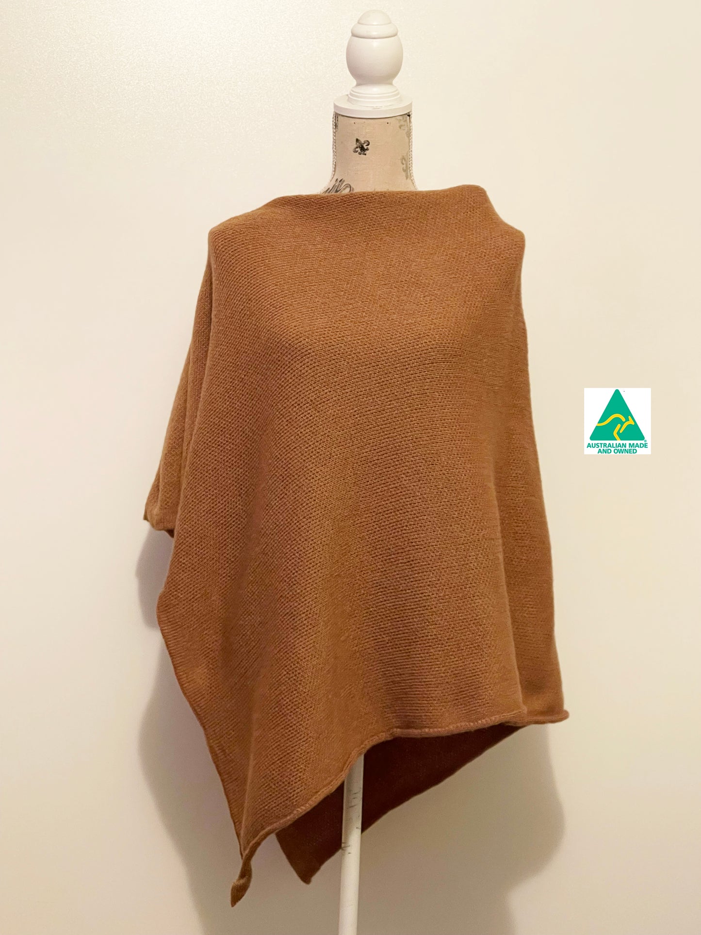 Alpaca Symmetrical Extra Smooth Poncho
