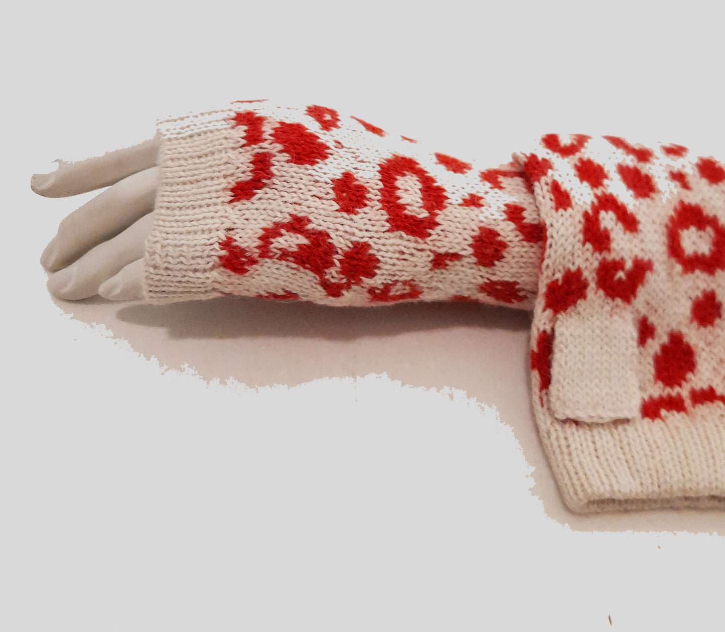 Alpaca Dalmatians Mittens