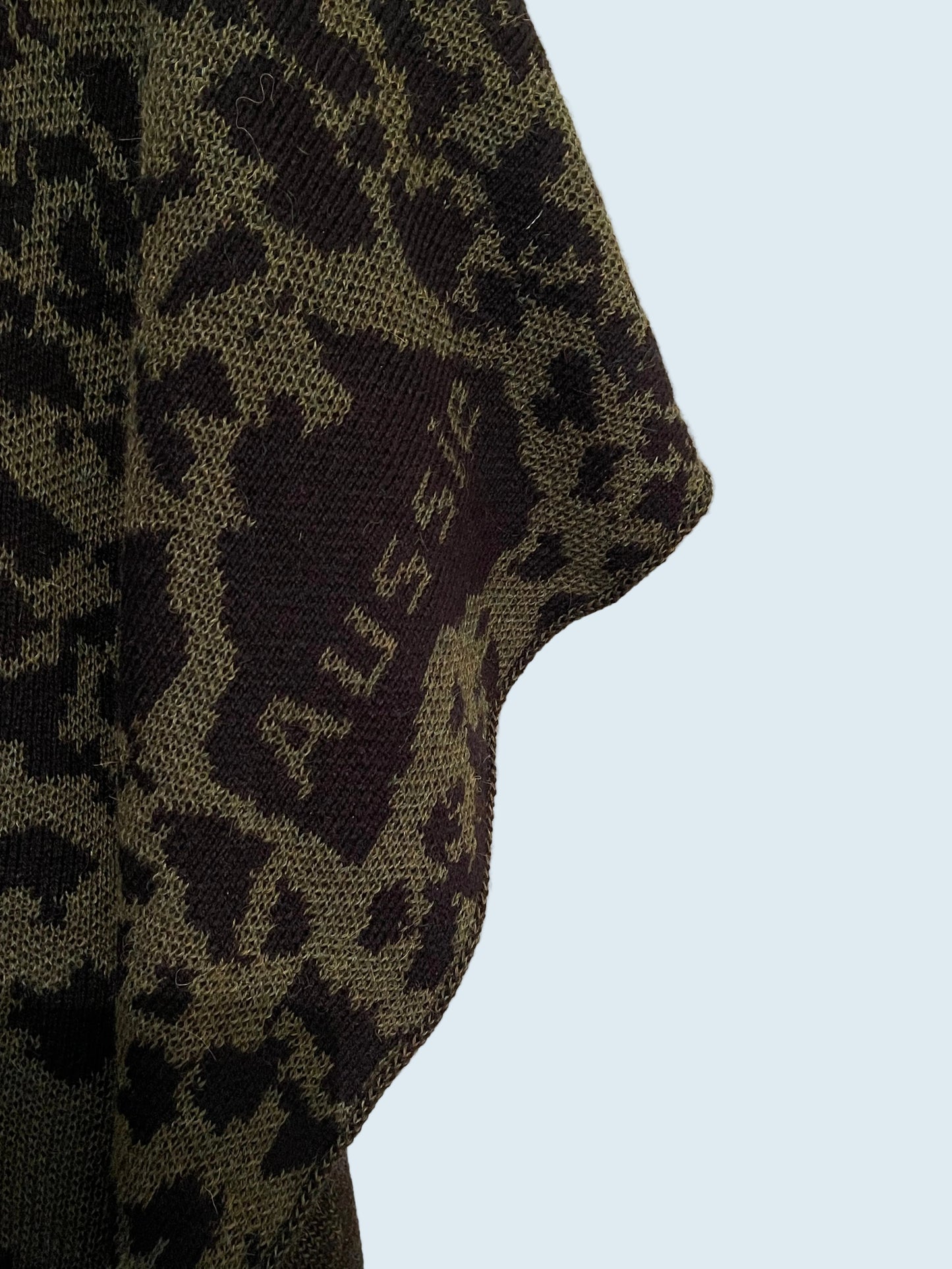 Australian Alpaca Thick Poncho V-neck, CAMO Green