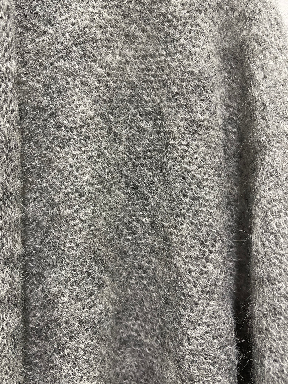 Baby Alpaca Light Cape in Natural Gray | Extra soft