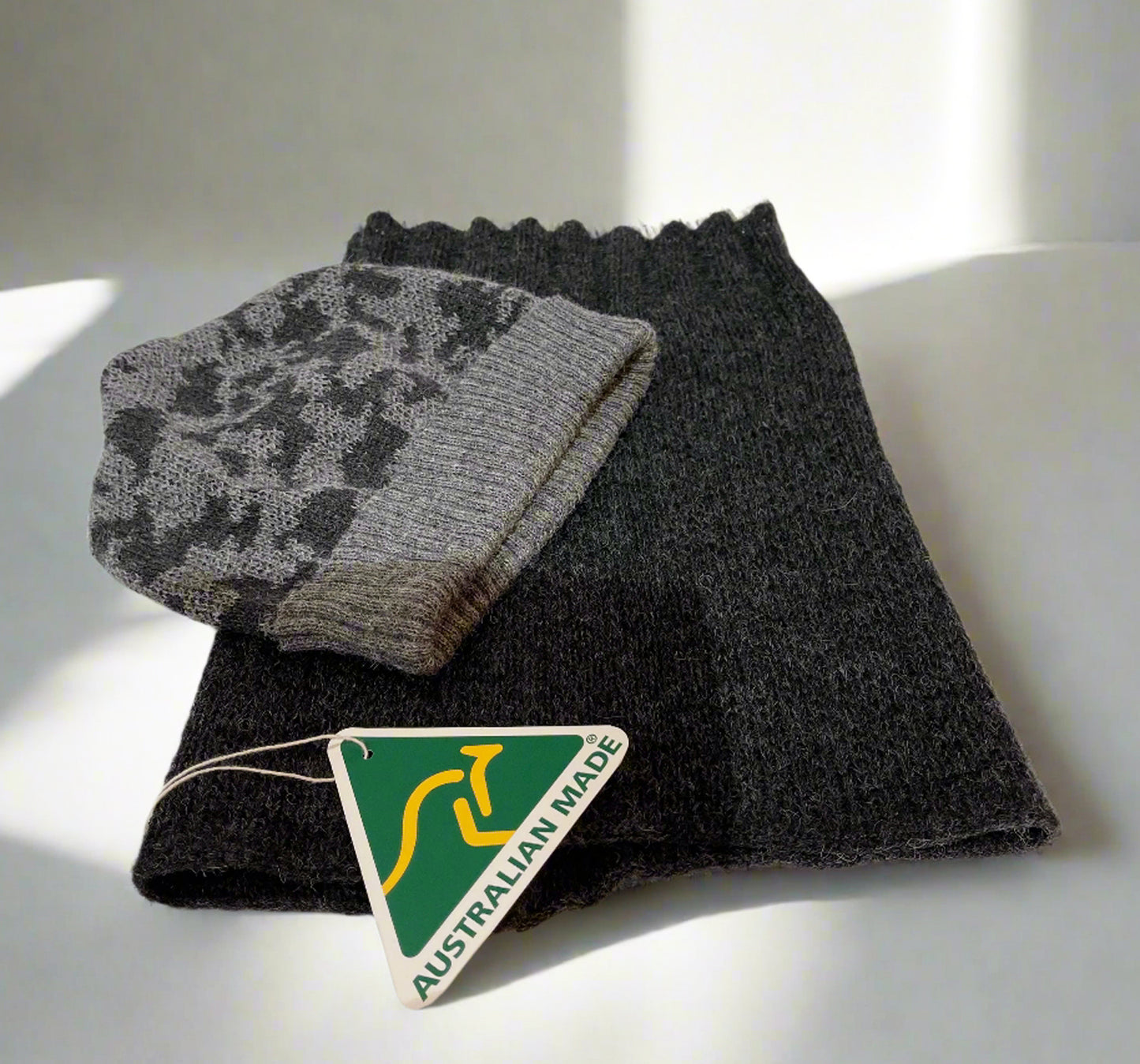 Alpaca Unisex Set CAMO Beanie/Neck warmer Charcoal