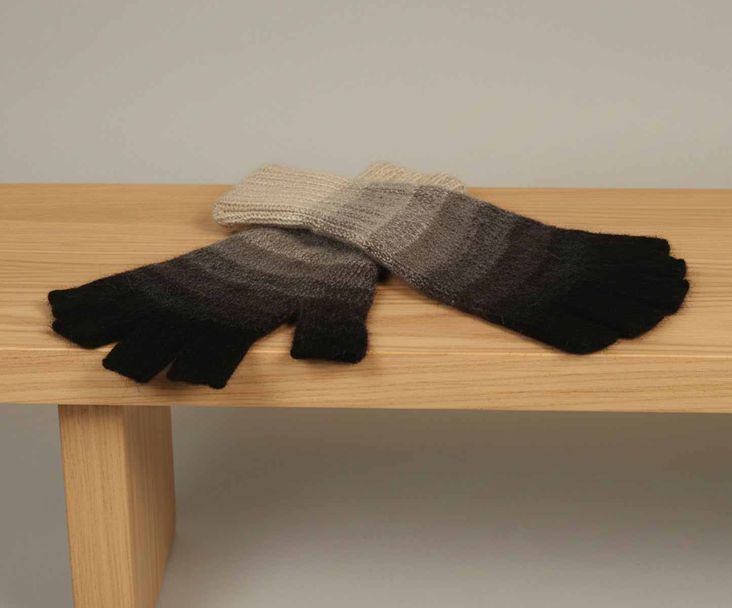 Handmade Alpaca Gloves Natural Gradient Pattern