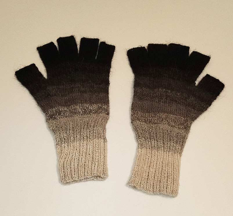 Handmade Alpaca Gloves Natural Gradient Pattern