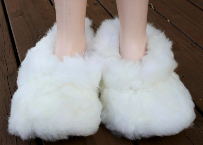 The Best Baby Alpaca Fur White Slippers Unisex